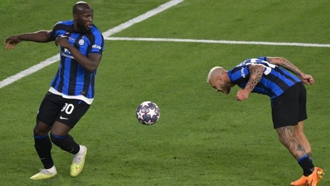Lukaku thành trò cười sau chung kết Champions League - Ảnh 1. Lukaku thành trò cười sau chung kết Champions League - Ảnh 1.