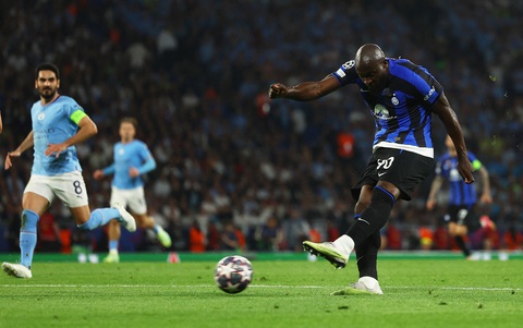 Những khoảnh khắc đáng nhớ ở chung kết Champions League - Ảnh 1. Những khoảnh khắc đáng nhớ ở chung kết Champions League - Ảnh 1.