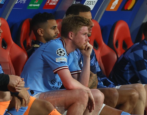 De Bruyne bị chấn thương gân khoeo ở chung kết Champions League - Ảnh 1. De Bruyne bị chấn thương gân khoeo ở chung kết Champions League - Ảnh 1.