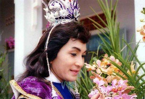 Bất ngờ ảnh nghệ sĩ Minh Vương, Minh Phụng thời trẻ đẹp như soái ca - Ảnh 3. Bất ngờ ảnh nghệ sĩ Minh Vương, Minh Phụng thời trẻ đẹp như soái ca - Ảnh 3.