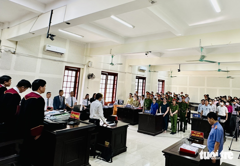 Cô giáo Lê Thị Dung tiếp tục kêu oan tại phiên tòa phúc thẩm - Ảnh 1. Cô giáo Lê Thị Dung tiếp tục kêu oan tại phiên tòa phúc thẩm - Ảnh 1.