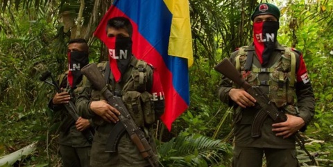 Colombia ngừng bắn với nhóm nổi dậy để giải cứu 4 đứa trẻ trong rừng Amazon - Ảnh 1. Colombia ngừng bắn với nhóm nổi dậy để giải cứu 4 đứa trẻ trong rừng Amazon - Ảnh 1.
