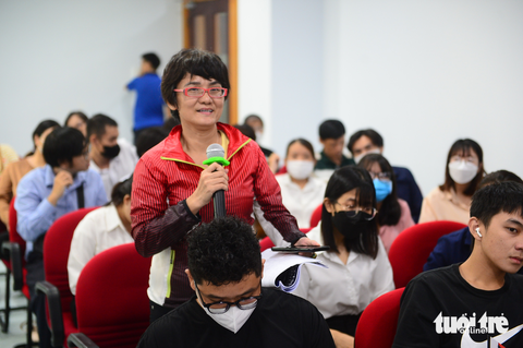 Tiểu thương hào hứng tạo mã VietQR, tập thanh toán không tiền mặt - Ảnh 7. Tiểu thương hào hứng tạo mã VietQR, tập thanh toán không tiền mặt - Ảnh 7.