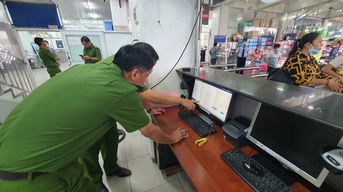 Phần mềm thông báo lưu trú: Phát hiện được người đang bị truy nã - Ảnh 1. Phần mềm thông báo lưu trú: Phát hiện được người đang bị truy nã - Ảnh 1.