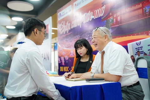 Sẵn sàng có việc tại doanh nghiệp Nhật Bản với chương trình Việt - Nhật HUTECH - Ảnh 5. Sở hữu nền tảng vững chắc, sinh viên tự tin ứng tuyển tại Ngày hội việc làm doanh nghiệp Nhật Bản hằng năm