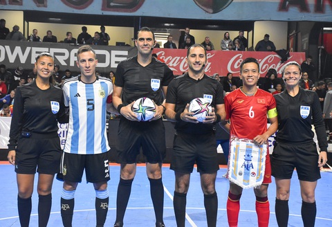 Tuyển futsal Việt Nam không thể gây bất ngờ trước Argentina - Ảnh 2. Tuyển futsal Việt Nam không thể gây bất ngờ trước Argentina - Ảnh 2.