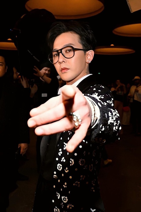 G-Dragon tậu nhà mới 331 tỉ, xứng danh quý ông độc thân đắt giá nhất Hàn Quốc - Ảnh 1. G-Dragon tậu nhà mới 331 tỉ, xứng danh quý ông độc thân đắt giá nhất Hàn Quốc - Ảnh 1.