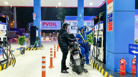 Thử vỉa giếng khoan Đại Hùng Nam – 4X cho kết quả khả quan - Ảnh 4. PVOIL đảm bảo cung ứng xăng dầu