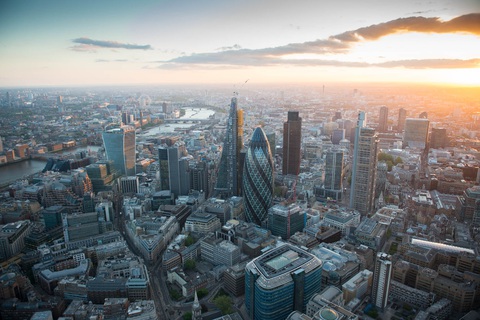 Paris - London và minh chứng bạn không cần những tòa nhà chọc trời để phát triển - Ảnh 5. Những tòa nhà chọc trời đang mọc lên ngày càng nhiều ở ngay trung tâm thủ đô London - Ảnh: ArchDaily