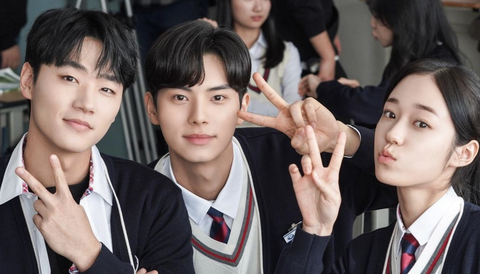 Top 7 phim Hàn có rating cao nhất nửa đầu năm 2023 - Ảnh 7. Top 7 phim Hàn có rating cao nhất nửa đầu năm 2023 - Ảnh 7.