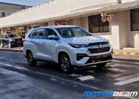 Bản sao của Toyota Innova đời mới gắn logo Suzuki Invicto - Ảnh 1. Bản sao của Toyota Innova đời mới gắn logo Suzuki Invicto - Ảnh 1.