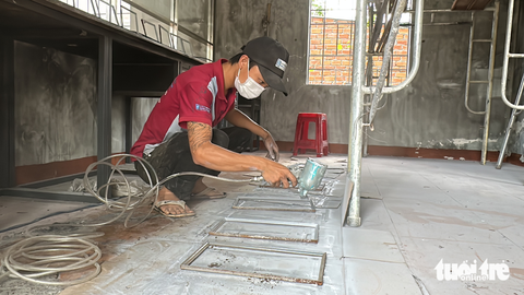 Trụ sở xã bị tấn công tại Đắk Lắk: vừa sửa chữa vừa phục vụ người dân - Ảnh 6. Trụ sở xã bị tấn công tại Đắk Lắk: vừa sửa chữa vừa phục vụ người dân - Ảnh 6.