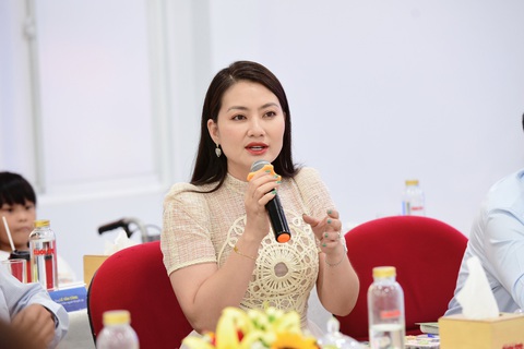 Tiêm vắc xin đầy đủ để phòng bệnh truyền nhiễm cho trẻ em và người lớn - Ảnh 4. Tiêm vắc xin đầy đủ để phòng bệnh truyền nhiễm cho trẻ em và người lớn - Ảnh 4.