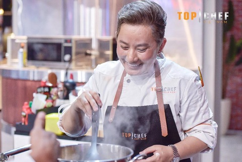 Top Chef Việt Nam mở màn với ‘Món ăn đường phố cao cấp’ có giá 100 USD - Ảnh 4. Top Chef Việt Nam mở màn với ‘Món ăn đường phố cao cấp’ có giá 100 USD - Ảnh 4.