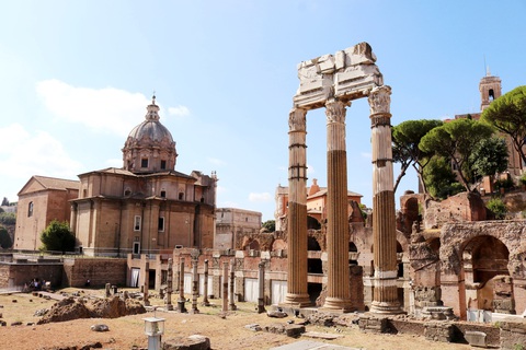 Rome không được xây dựng cho khí hậu ngày nay - cứu kịp không? - Ảnh 2. Những danh thắng khảo cổ học lớn nhất và quan trọng nhất thế giới nằm lộ thiên ngay trong lòng thành Rome luôn bị đe đọa bởi biến đổi khí hậu - Ảnh: H.TR.