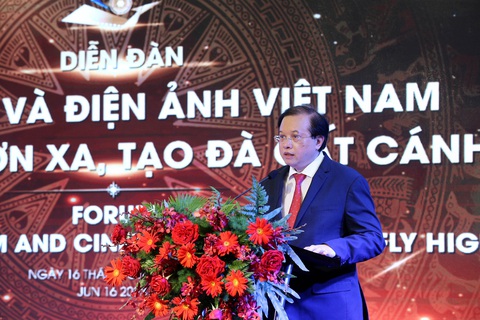 Nha Trang sẽ thành thành phố điện ảnh như Cannes của Pháp, Hollywood của Mỹ? - Ảnh 2. Nha Trang sẽ thành thành phố điện ảnh như Cannes của Pháp, Hollywood của Mỹ? - Ảnh 2.