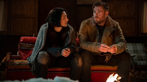 Extraction 2 của Chris Hemsworth: Thừa bạo lực, thiếu bất ngờ - Ảnh 2. Extraction 2 của Chris Hemsworth: Thừa bạo lực, thiếu bất ngờ - Ảnh 2.