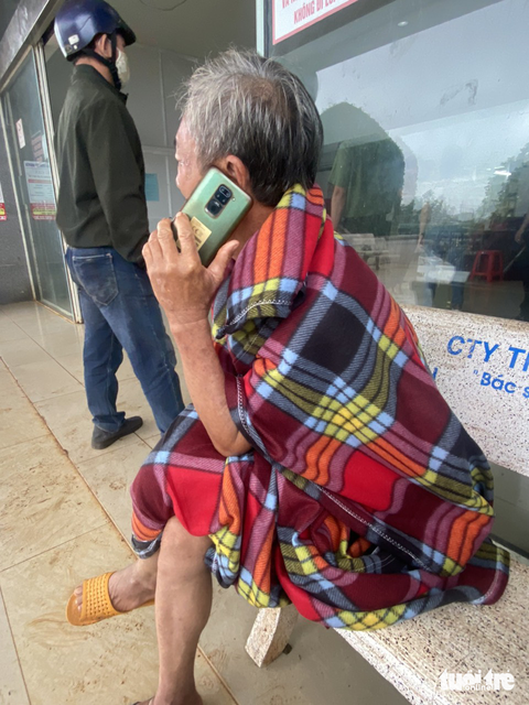Người cứu đại úy công an vụ tấn công ở Đắk Lắk: Chúng chĩa súng về phía tôi, tôi liều chạy - Ảnh 3. Người cứu đại úy công an vụ tấn công ở Đắk Lắk: Chúng chĩa súng về phía tôi, tôi liều chạy - Ảnh 3.