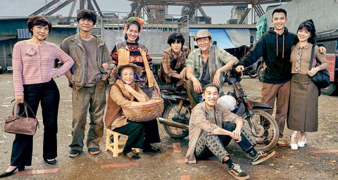 Cuộc đời vẫn đẹp sao phát sóng 21h40 từ thứ hai đến thứ tư hằng tuần trên kênh VTV3 - Ảnh do đoàn phim cung cấp Cuộc đời vẫn đẹp sao phát sóng 21h40 từ thứ hai đến thứ tư hằng tuần trên kênh VTV3 - Ảnh do đoàn phim cung cấp