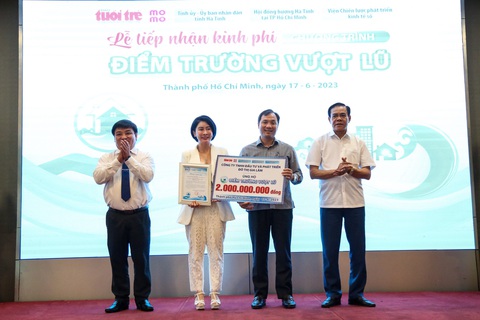 Trao gần 10 tỉ đồng xây dựng Điểm trường vượt lũ tại Hà Tĩnh - Ảnh 2. Trao gần 10 tỉ đồng xây dựng Điểm trường vượt lũ tại Hà Tĩnh - Ảnh 2.