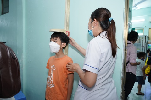 Làm thế nào để giúp trẻ tăng chiều cao? - Ảnh 1. Làm thế nào để giúp trẻ tăng chiều cao? - Ảnh 1.
