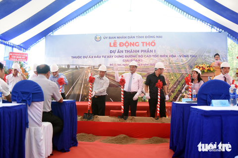 Thủ tướng: Quyết tâm đến năm 2025 có trên 3.000km cao tốc đưa vào khai thác - Ảnh 7. Thủ tướng: Quyết tâm đến năm 2025 có trên 3.000km cao tốc đưa vào khai thác - Ảnh 7.