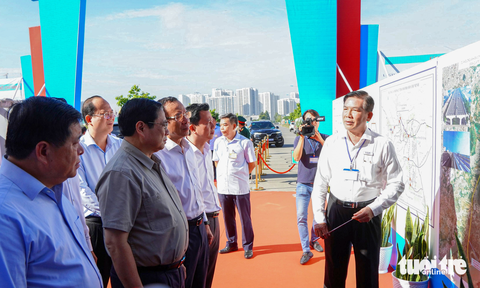 Thủ tướng: Quyết tâm đến năm 2025 có trên 3.000km cao tốc đưa vào khai thác - Ảnh 4. Thủ tướng: Quyết tâm đến năm 2025 có trên 3.000km cao tốc đưa vào khai thác - Ảnh 4.