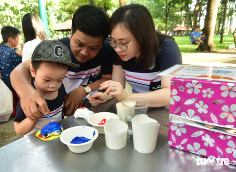 Gắn kết tình thân trong Ngày hội gia đình Việt Nam - Ảnh 1. Gắn kết tình thân trong Ngày hội gia đình Việt Nam - Ảnh 1.