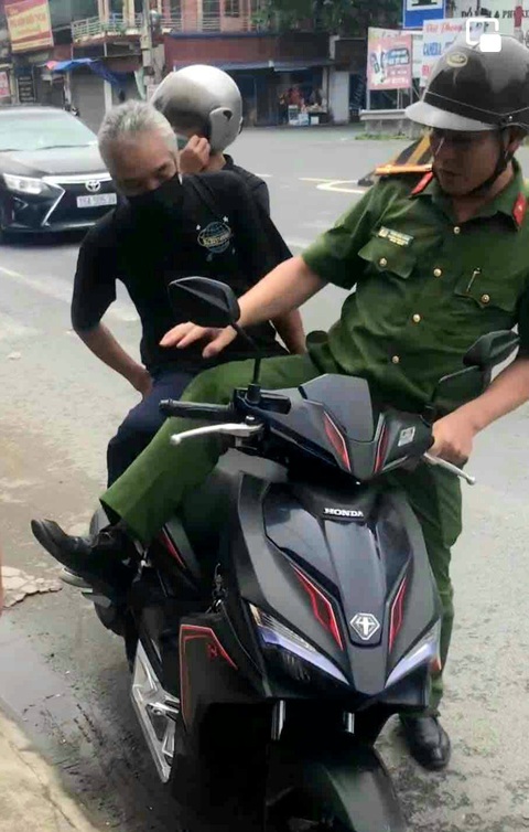 Bắt nghi phạm chích điện giết cháu ruột - Ảnh 1. Bắt nghi phạm chích điện giết cháu ruột - Ảnh 1.