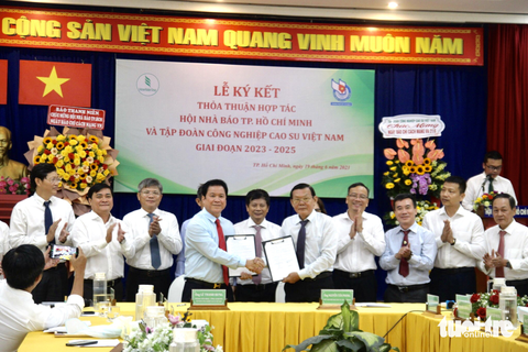 Hội Nhà báo TP.HCM ký kết chương trình hợp tác với Tập đoàn Công nghiệp cao su Việt Nam - Ảnh 1. Hội Nhà báo TP.HCM ký kết chương trình hợp tác với Tập đoàn Công nghiệp cao su Việt Nam - Ảnh 1.