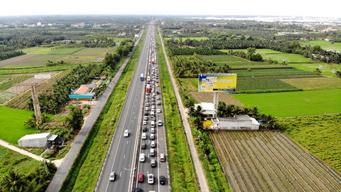 Đường cao tốc TP.HCM - Trung Lương dự kiến sẽ được mở rộng để đáp ứng nhu cầu phát triển của khu vực - Ảnh: M.TRƯỜNG Đường cao tốc TP.HCM - Trung Lương dự kiến sẽ được mở rộng để đáp ứng nhu cầu phát triển của khu vực - Ảnh: M.TRƯỜNG