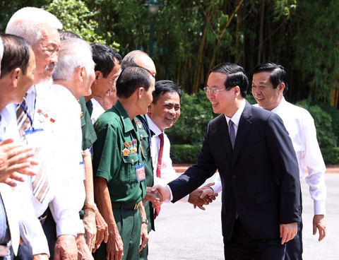 Chủ tịch nước Võ Văn Thưởng quyết định tặng quà nhân Ngày Thương binh - Liệt sĩ - Ảnh 1. Chủ tịch nước Võ Văn Thưởng quyết định tặng quà nhân Ngày Thương binh - Liệt sĩ - Ảnh 1.