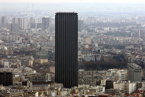 Sau 50 năm, dân Paris vẫn ghét cay ghét đắng tòa nhà chọc trời duy nhất - Ảnh 1. Sau 50 năm, dân Paris vẫn ghét cay ghét đắng tòa nhà chọc trời duy nhất - Ảnh 1.