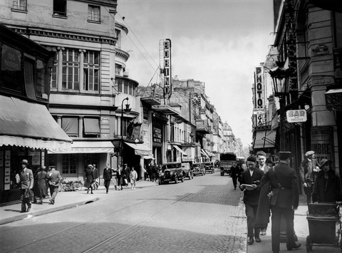 Sau 50 năm, dân Paris vẫn ghét cay ghét đắng tòa nhà chọc trời duy nhất - Ảnh 7. Sau 50 năm, dân Paris vẫn ghét cay ghét đắng tòa nhà chọc trời duy nhất - Ảnh 7.