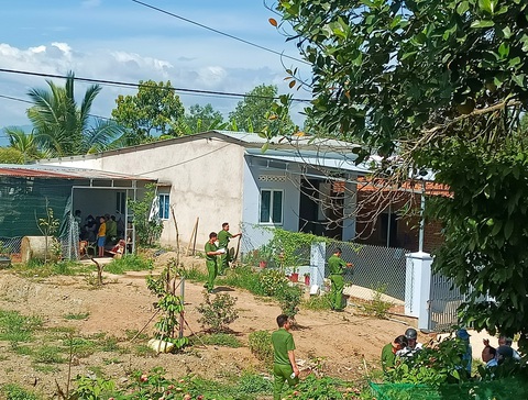Chồng giết vợ và 2 phụ nữ can ngăn rồi bỏ trốn - Ảnh 1. Chồng giết vợ và 2 phụ nữ can ngăn rồi bỏ trốn - Ảnh 1.