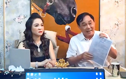 Bà Nguyễn Phương Hằng và ông Huỳnh Uy Dũng trong một buổi livestream - Ảnh: cắt từ clip Bà Nguyễn Phương Hằng và ông Huỳnh Uy Dũng trong một buổi livestream - Ảnh: cắt từ clip