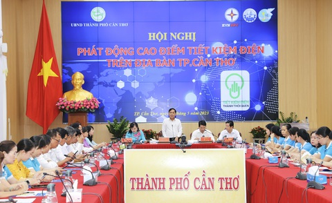 EVNSPC tiết kiệm điện nhằm cấp điện ổn định khu vực miền Nam - Ảnh 2. EVNSPC tiết kiệm điện nhằm cấp điện ổn định khu vực miền Nam - Ảnh 2.