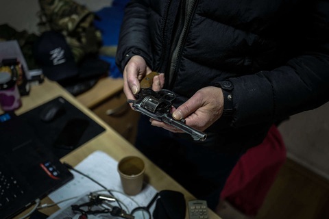 Ukraine tận dụng băng đảng mafia khai thác thông tin từ Nga? - Ảnh 1. Ukraine tận dụng băng đảng mafia khai thác thông tin từ Nga? - Ảnh 1.
