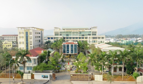 Nhiều trường đại học bị Bộ GD-ĐT tước quyền xác định chỉ tiêu tuyển sinh trong 5 năm - Ảnh 1. Nhiều trường đại học bị Bộ GD-ĐT tước quyền xác định chỉ tiêu tuyển sinh trong 5 năm - Ảnh 1.