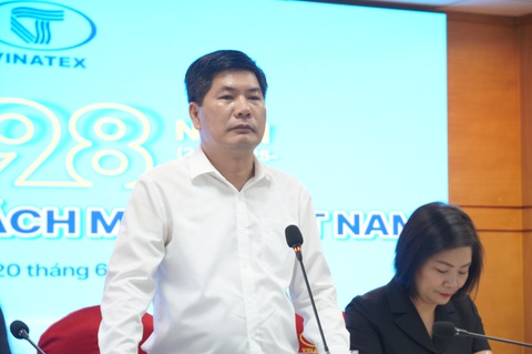 Doanh nghiệp dệt may cả nghìn lao động mà chỉ nhận đơn hàng vài trăm áo - Ảnh 1. Doanh nghiệp dệt may cả nghìn lao động mà chỉ nhận đơn hàng vài trăm áo - Ảnh 1.