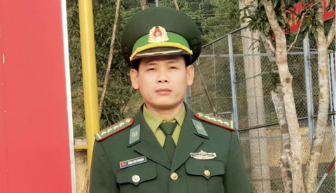 Cán bộ Đoàn mang quân hàm xanh - Ảnh 1. Đại úy Đặng Văn Phương - Ảnh: NVCC