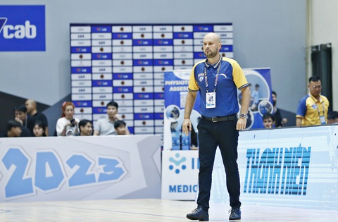 HLV Predrag Lukic khuất phục học trò cũ tại VBA - Ảnh 1. HLV Predrag Lukic khuất phục học trò cũ tại VBA - Ảnh 1.
