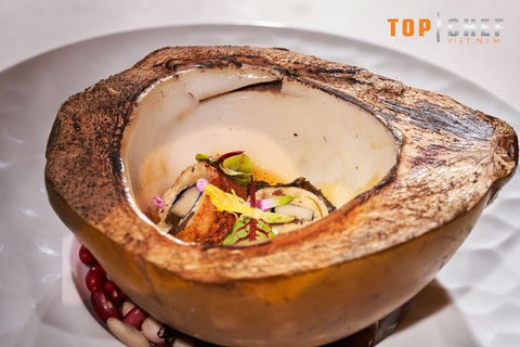 Top Chef Việt Nam tập 2: Thử thách sáng tạo món ăn từ 4 loại gà - Ảnh 4. Top Chef Việt Nam tập 2: Thử thách sáng tạo món ăn từ 4 loại gà - Ảnh 4.