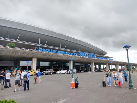 Khẩn trương nghiên cứu, triển khai thủ tục mở rộng sân bay Phú Quốc - Ảnh 1.