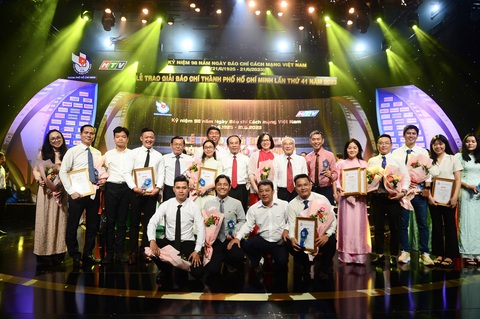 Báo chí phát huy vai trò là vũ khí sắc bén, là lực lượng xung kích trên mặt trận tư tưởng - văn hóa - Ảnh 1. Báo chí phát huy vai trò là vũ khí sắc bén, là lực lượng xung kích trên mặt trận tư tưởng - văn hóa - Ảnh 1.