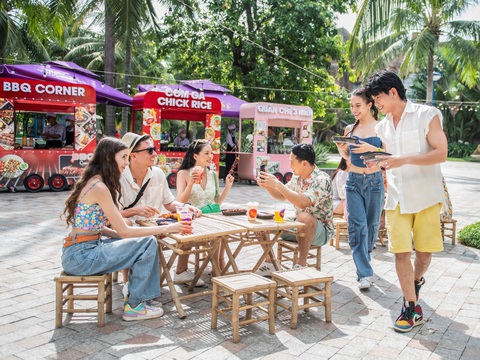 8Wonder mở bán vé - công bố dàn sao Việt biểu diễn cùng Charlie Puth - Ảnh 3. 8Wonder mở bán vé - công bố dàn sao Việt biểu diễn cùng Charlie Puth - Ảnh 3.