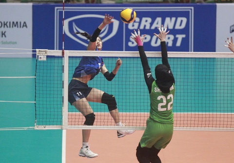 Tuyển bóng chuyền nữ Việt Nam vào bán kết AVC Challenge Cup 2023 - Ảnh 1. Tuyển bóng chuyền nữ Việt Nam vào bán kết AVC Challenge Cup 2023 - Ảnh 1.