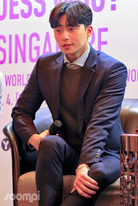 Park Seo Joon phản hồi về tin đồn hẹn hò - Ảnh 1. Park Seo Joon phản hồi về tin đồn hẹn hò - Ảnh 1.