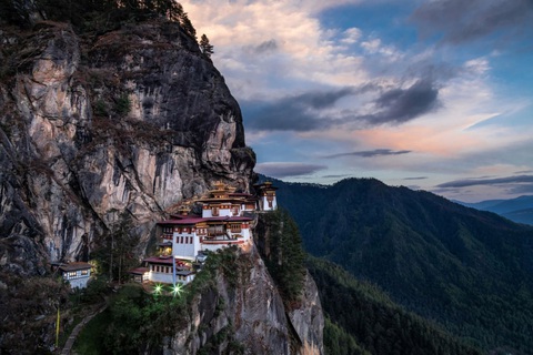 Bhutan giảm phí cho du khách lưu trú dài ngày - Ảnh 1. Bhutan giảm phí cho du khách lưu trú dài ngày - Ảnh 1.
