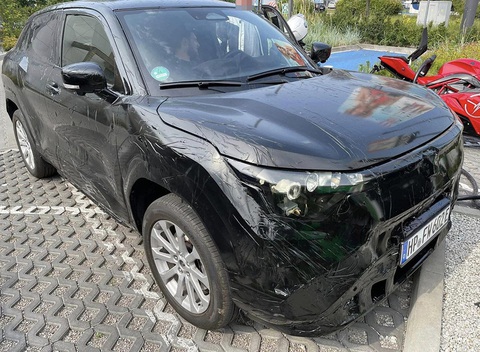 Đây là SUV điện giá rẻ chạy được 550 km mỗi lần sạc của Suzuki - Ảnh 1. Suzuki eVX bất ngờ xuất hiện thử nghiệm tại châu Âu trong tuần này - Ảnh: Headlightmag